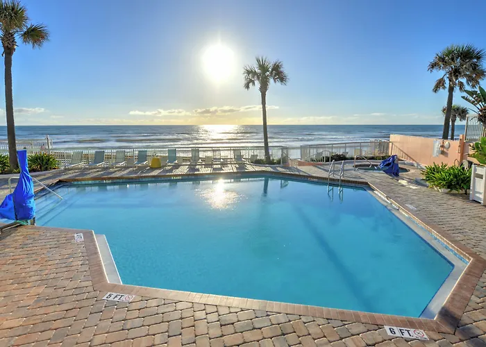 Bahama House - Daytona Beach Shores